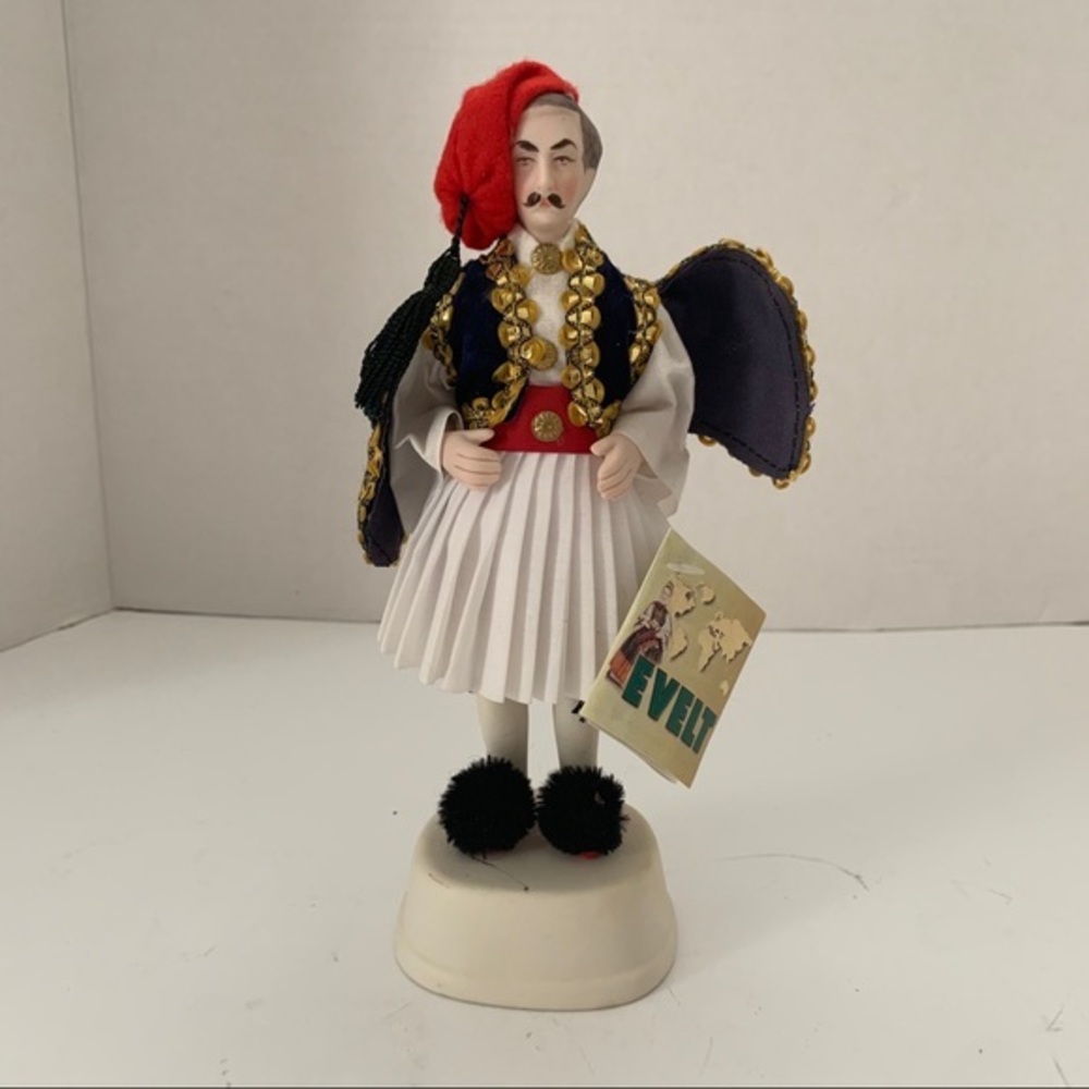 EVELT Porcelain handmade doll traditional costume